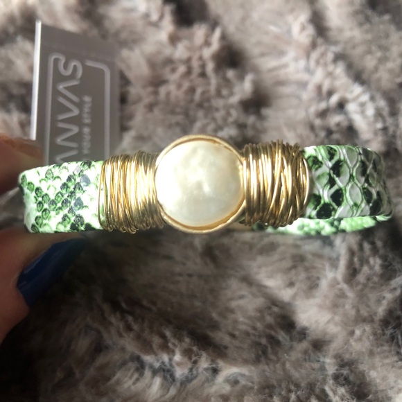 Wire Wrapped Pearl Green Python Bracelet - Picture 2 of 9